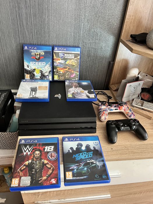 Playstation 4PRO 1TB ! + игри и др