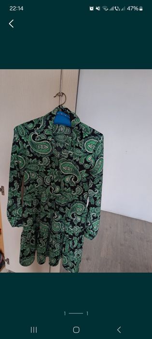 Vând rochițe marimea Xs S