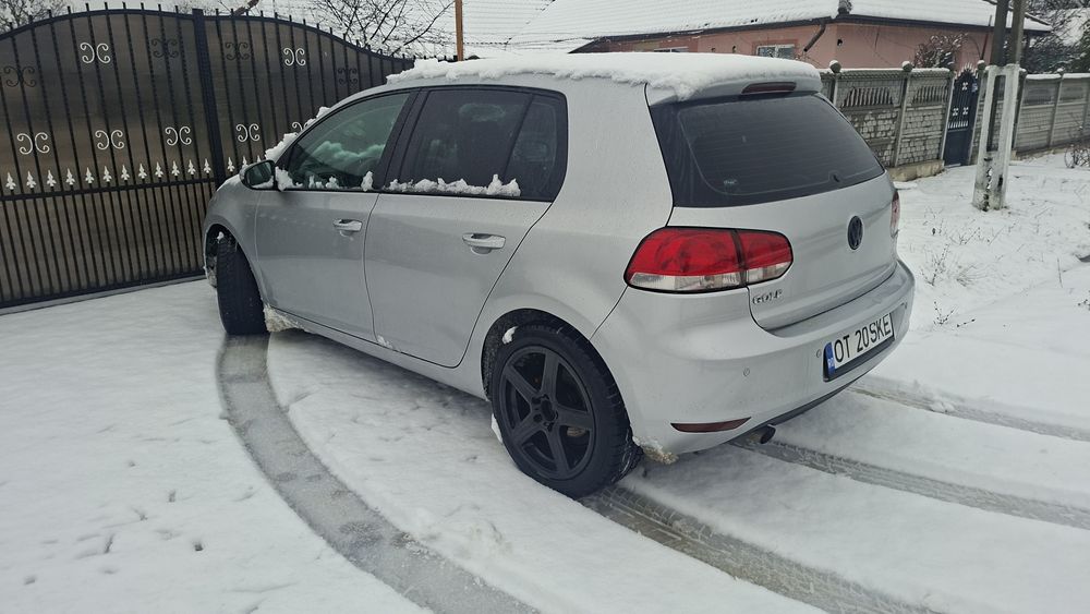 Vând Golf 6 1.6 An 2011