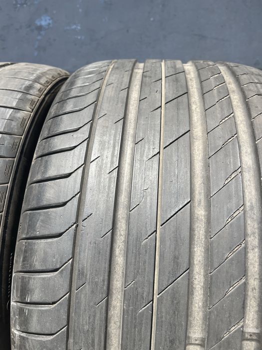 2 бр. летни гуми 305/30/20 Nexen DOT 4823 6 mm
