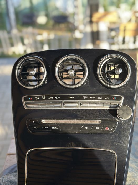 Consola mercedes c class w205