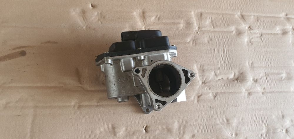 Supapa egr audi a4 b8 a5 8T Q5 a6 c6 2.0 tdi caga cjca 03L 131 501 K