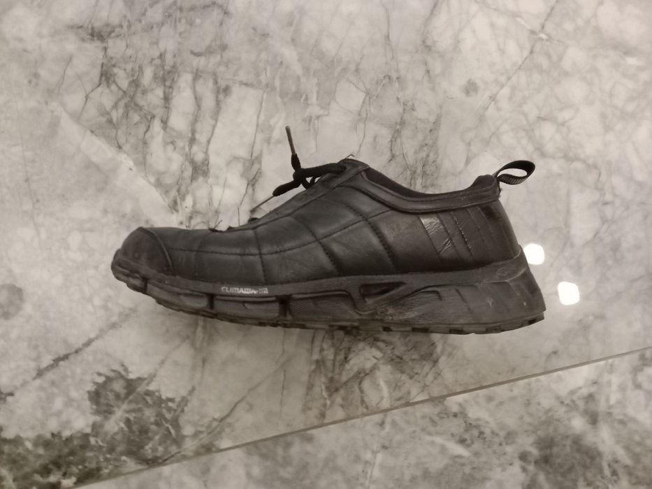 Адидас кроссовки