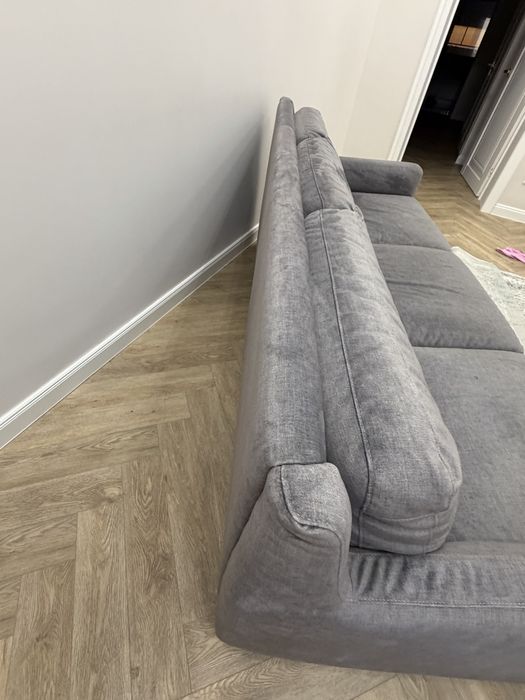 Продам диван для гостиной