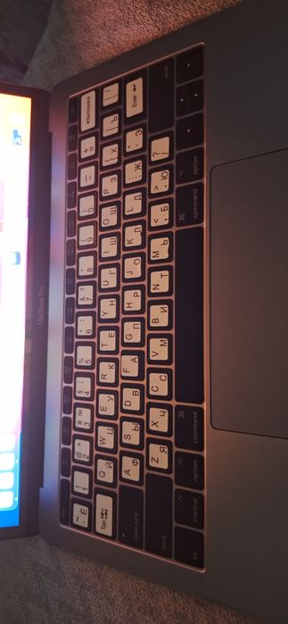 Продам Macbook Pro