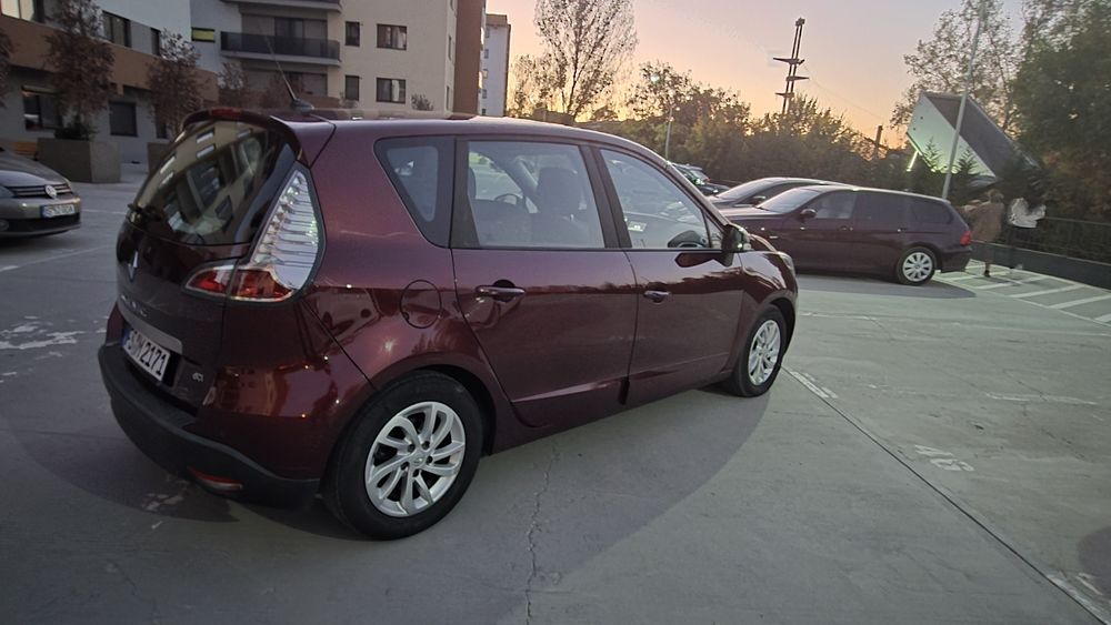 RENAULT Scenic 2015 — imagine 5