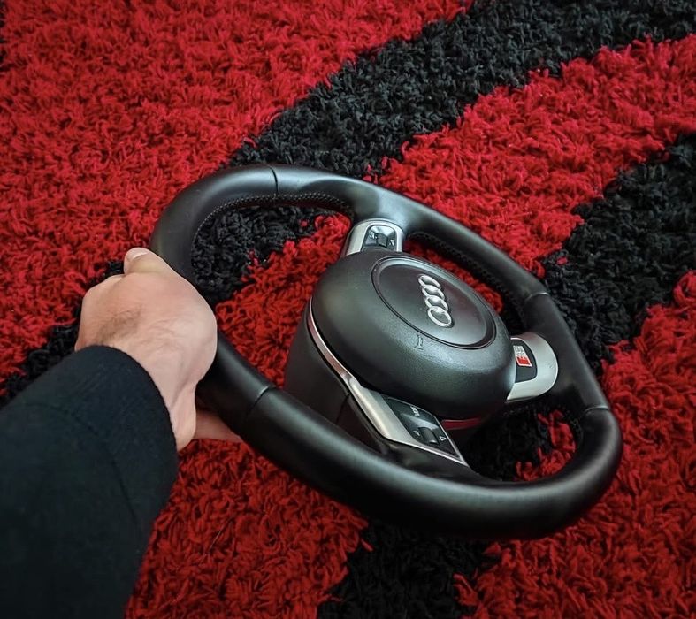 Volan Teșit Audi A3 multifuncțional complet cu Airbag  Stare impecabilă, Piele Originală  Preț 1000 lei fix complet cu Airbag + Cablaj Gata de montare