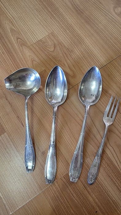 Lot 4 tacâmuri vechi argintate WMF 90 germane, de colecţie