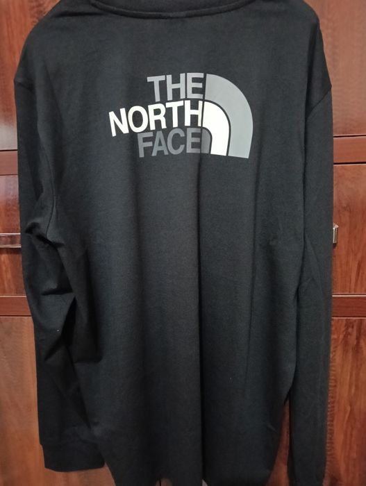 Bluza mineca lunga The North Face