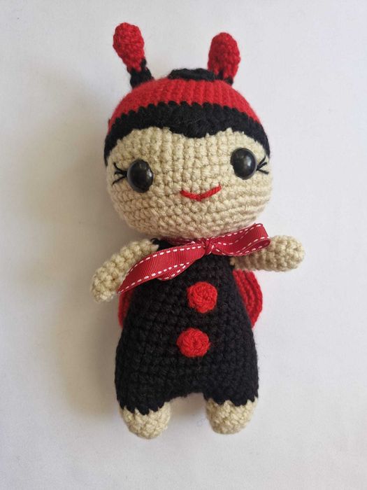 Jucarie crosetata handmade "Buburuza"