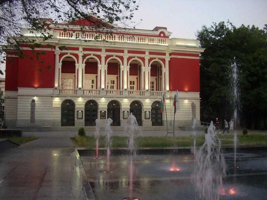 Гараж, град Русе, Топ Център