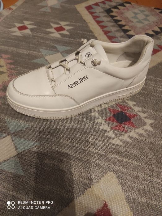 Кроссовки  коженные