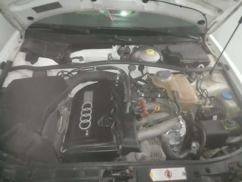 Ауди а4 1.8 бинзин