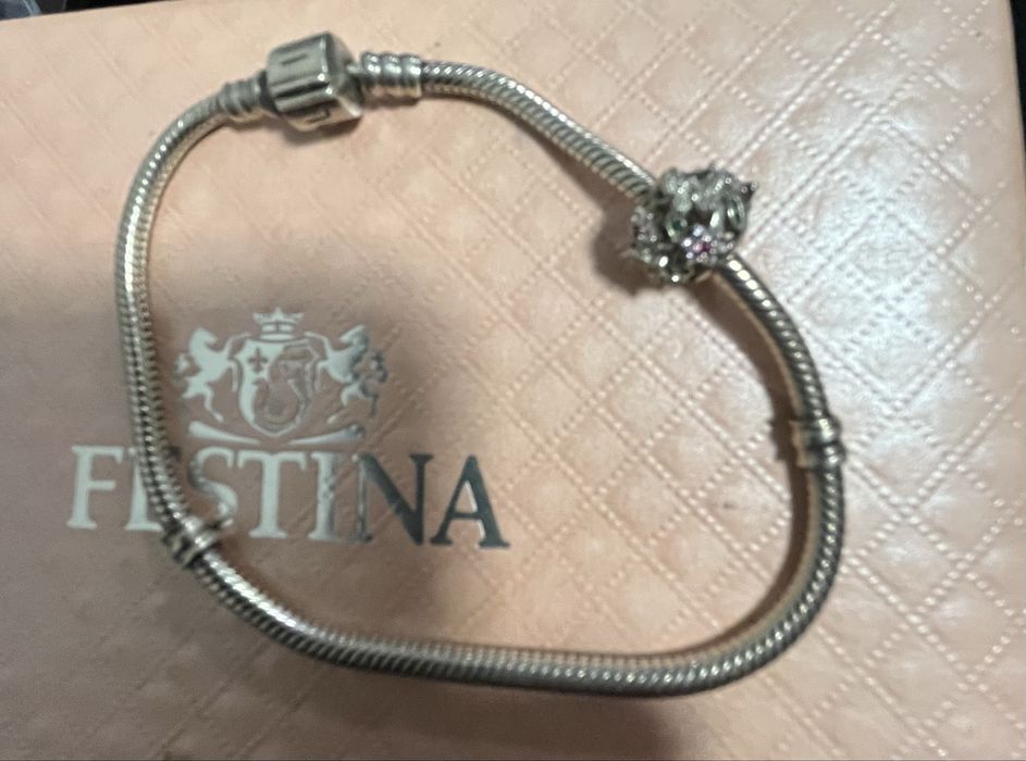 Гривна пандора  с един чисто нов талисман