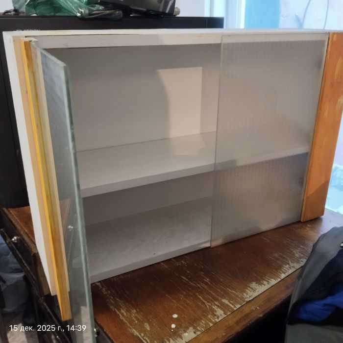 шкафчик небольшой