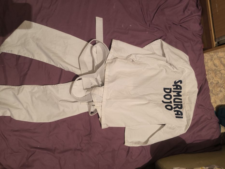 Продам кимоно для карате