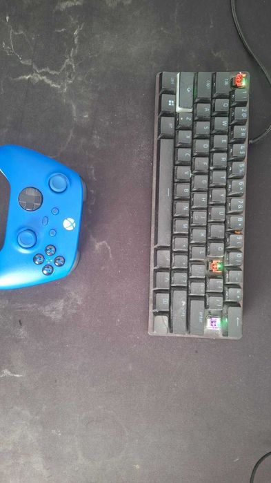 Цял setup с бюро и стол