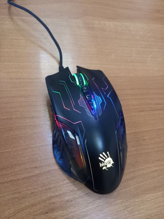 Bloody Q50  - USB simli o'yin sichqonchasi va klaviaturasi