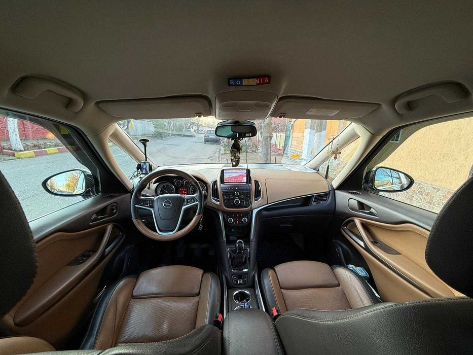 Opel Zafira Tourer 2.0 BiTurbo CDTI Sport