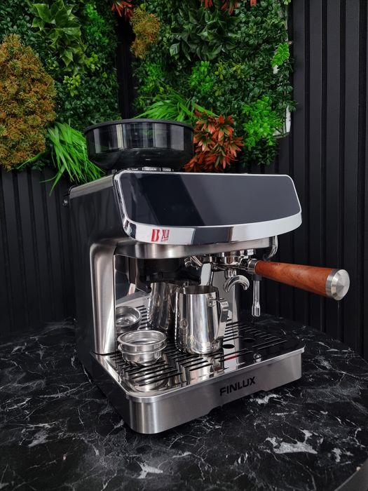 Noble Amanet - Espressor Finlux FEM-1935D, 2450W, Rasnita de cafea integrata