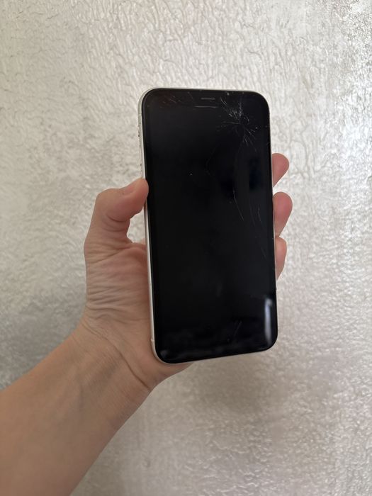 Айфон 11 белый цвет