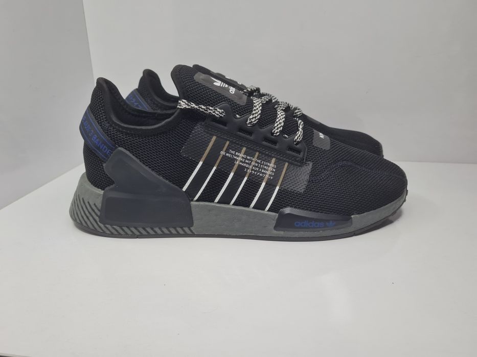 Маратонки Adidas NMD 1

Чисто нови без кутия.

Размер 46  стелка 29.5