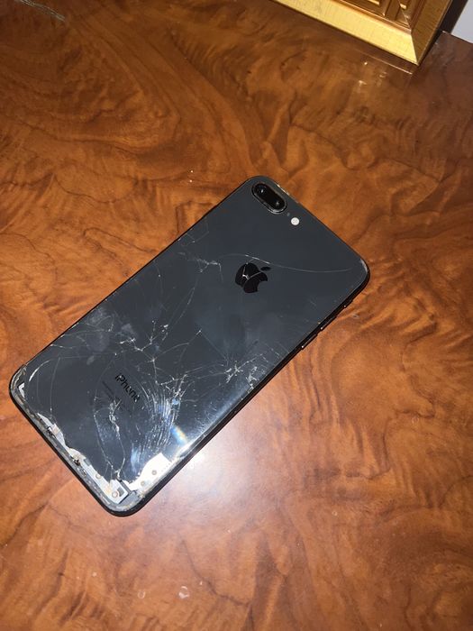 Iphone 8+ черный