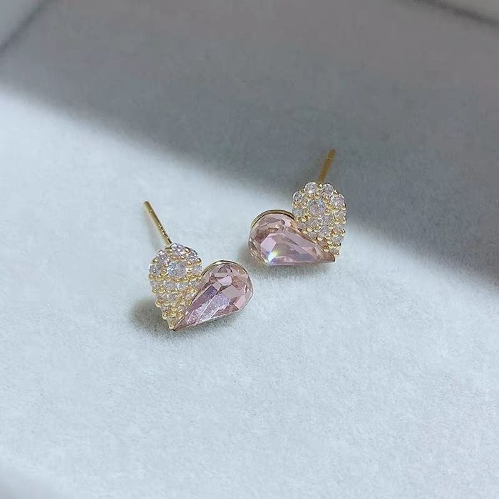 Nafis pushti rangli ziraklar