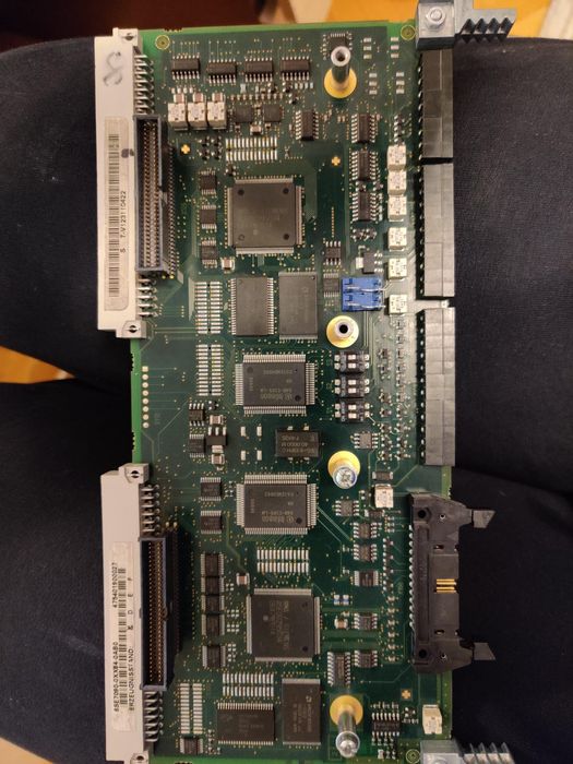 Reparatii PLC, HMI, convertizoare frecvență, electronica industriala
