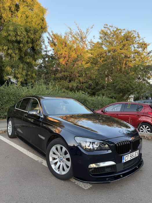 BMW Seria 7 2011 — imagine 2