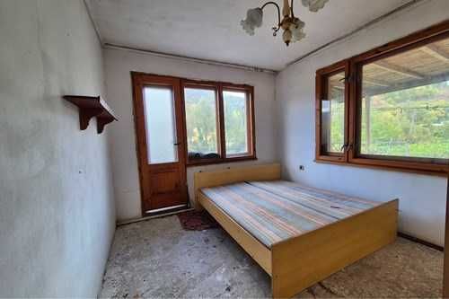 Продава се Къща в Тетевен - 323 кв.м за 214 €/кв.м - Снимка #3
