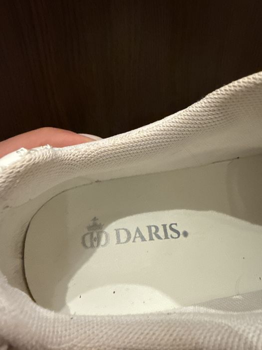Бар столче в сребрист цвят и Маратонки Daris цвят бял