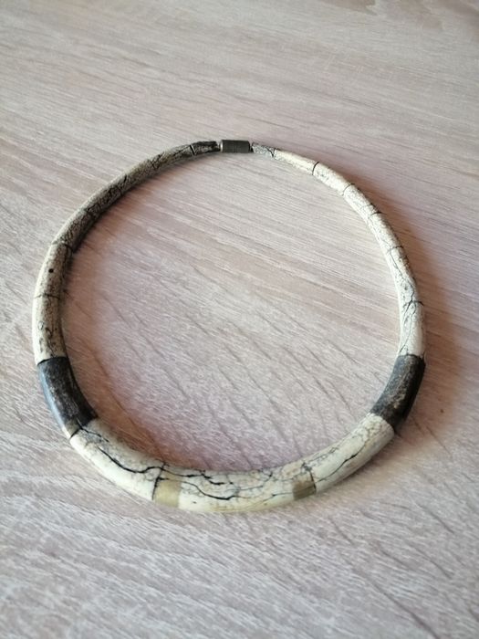 Colier tribal vintage de colecție