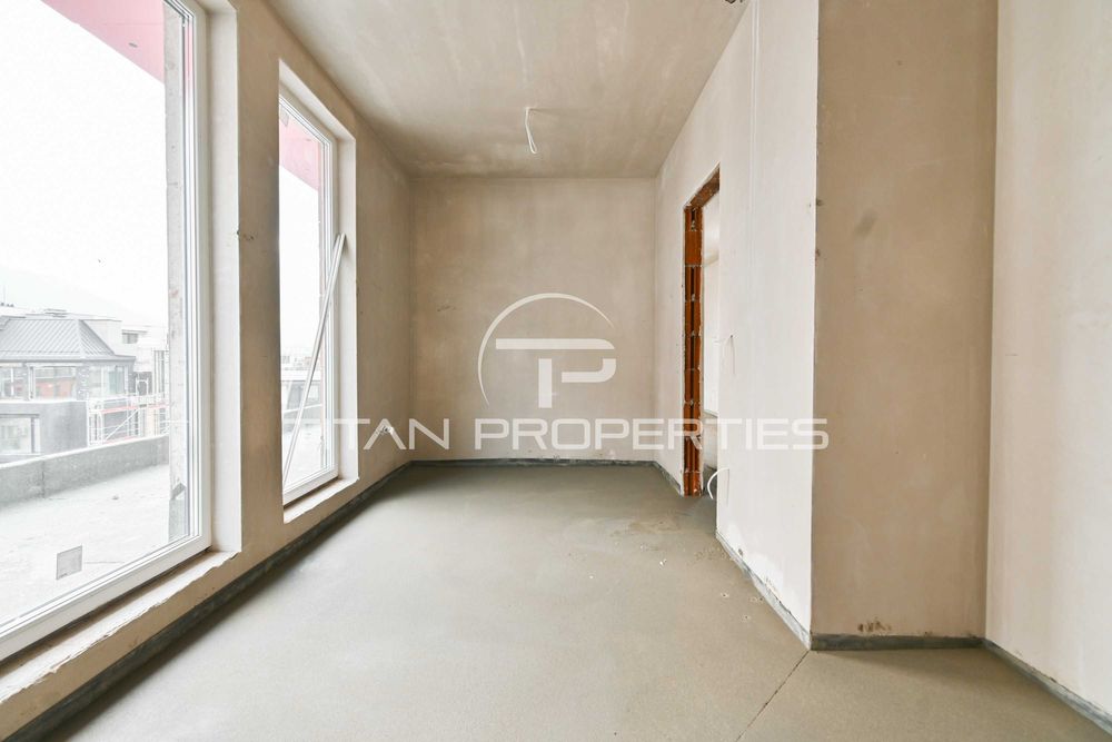 Тристаен , за продажба , Кръстова вада