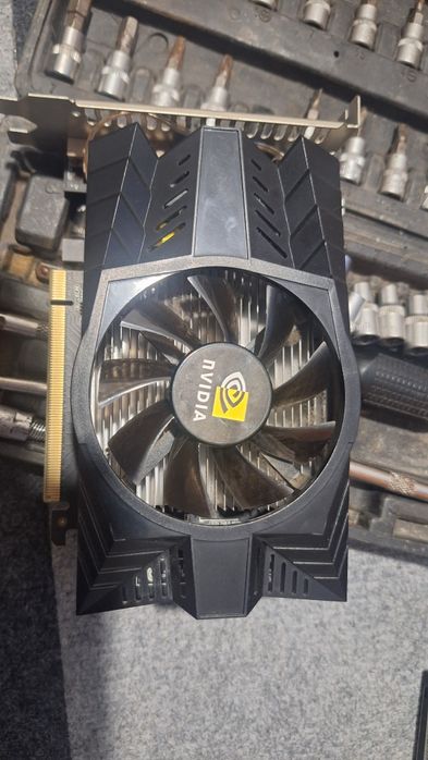 Продам видеокарту GT 730