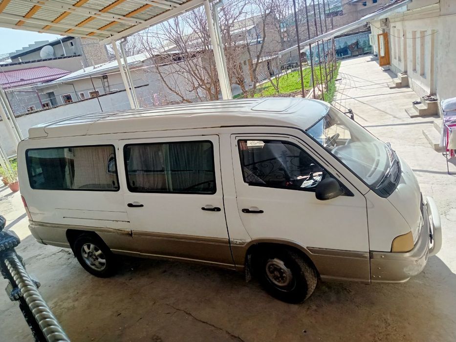 И С Т А Н А  Сотилади