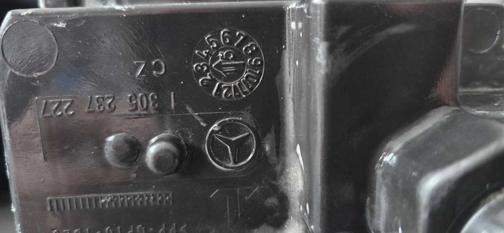 Mercedes W205 C класа фар/фарове