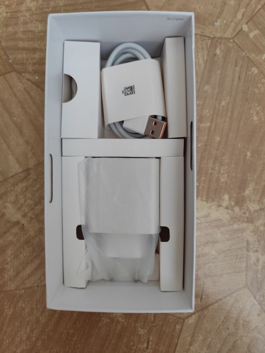 Huawei nova 8i...