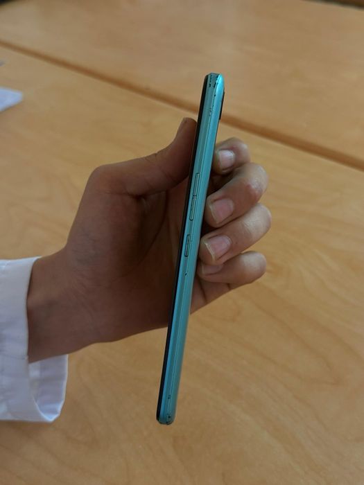 Техно спарк 8С 128GB