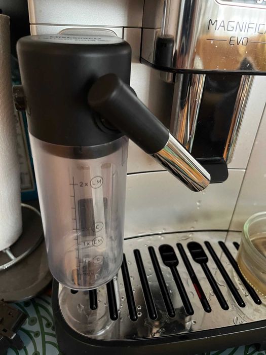 Кафеавтомат Delonghi Magnifica EVO ECAM290.61.SB