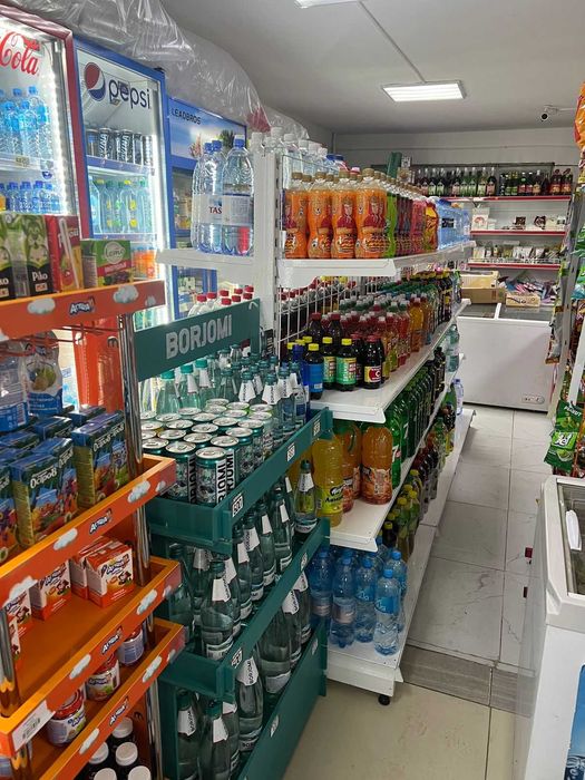 Магазин с товаром продам