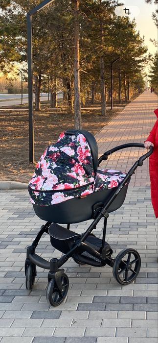 Продам коляску Pituso confort