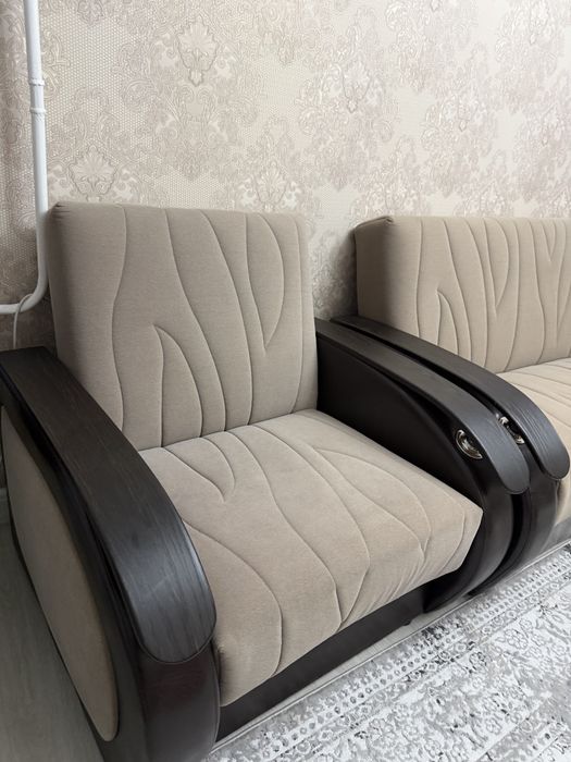 Диван с креслами