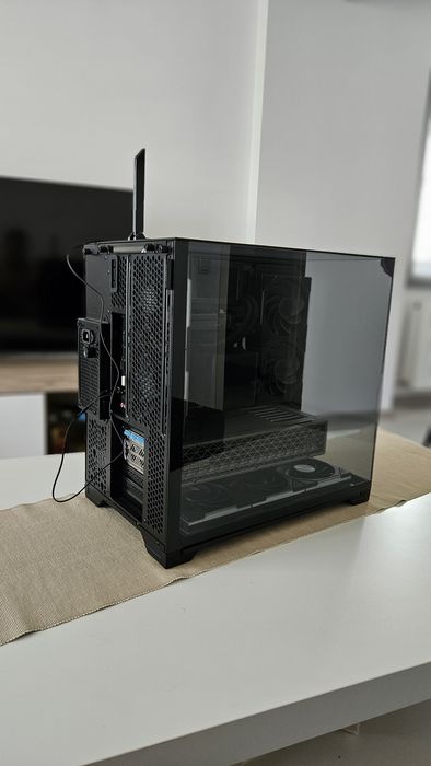 Pc Gaming Amd 9800 x3D 32GB DDR5 2T SSD m2 9070 XT Nitro Lian Li