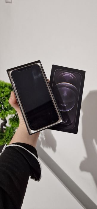 Vând iPhone 12 Pro