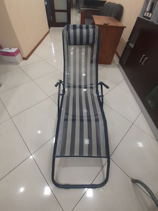 Продам лежак , кушетку