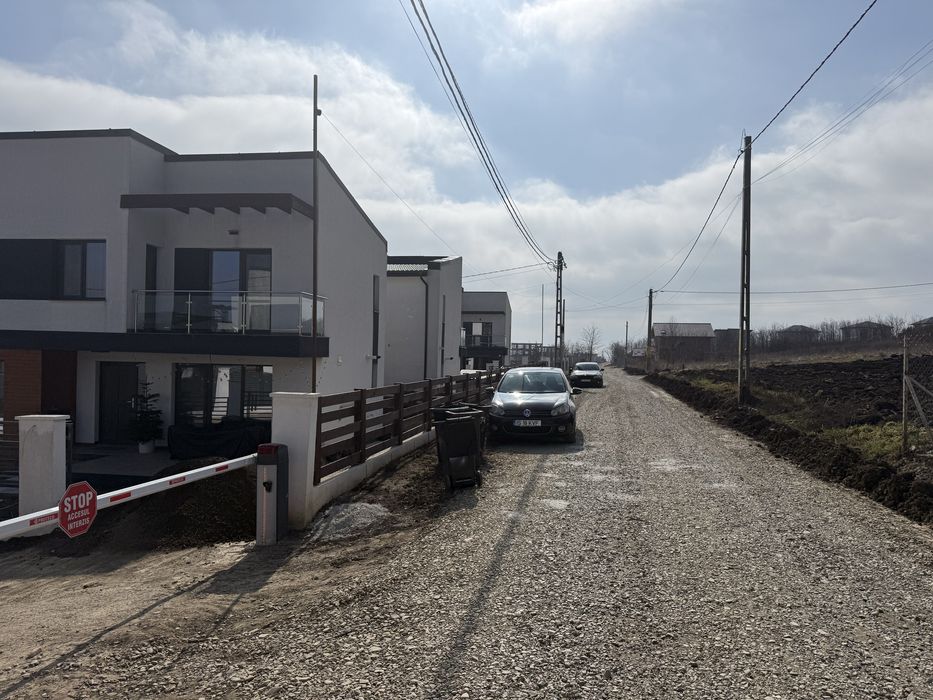 Teren Intravilan ( zona Beldiman Rediu-Valea Lupului )langa Done Rez