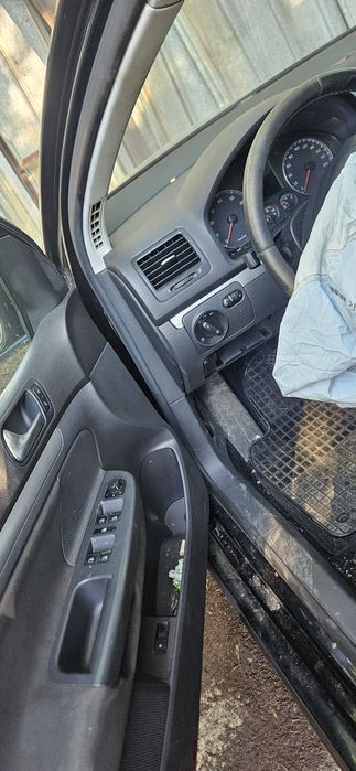 Volkswagen Golf 5 1.4 Бензин на части