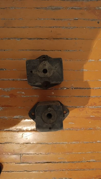 Поршни с пальцами от Москвич 412