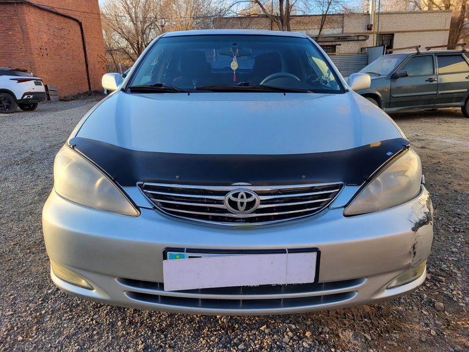 Машина Camry 2003